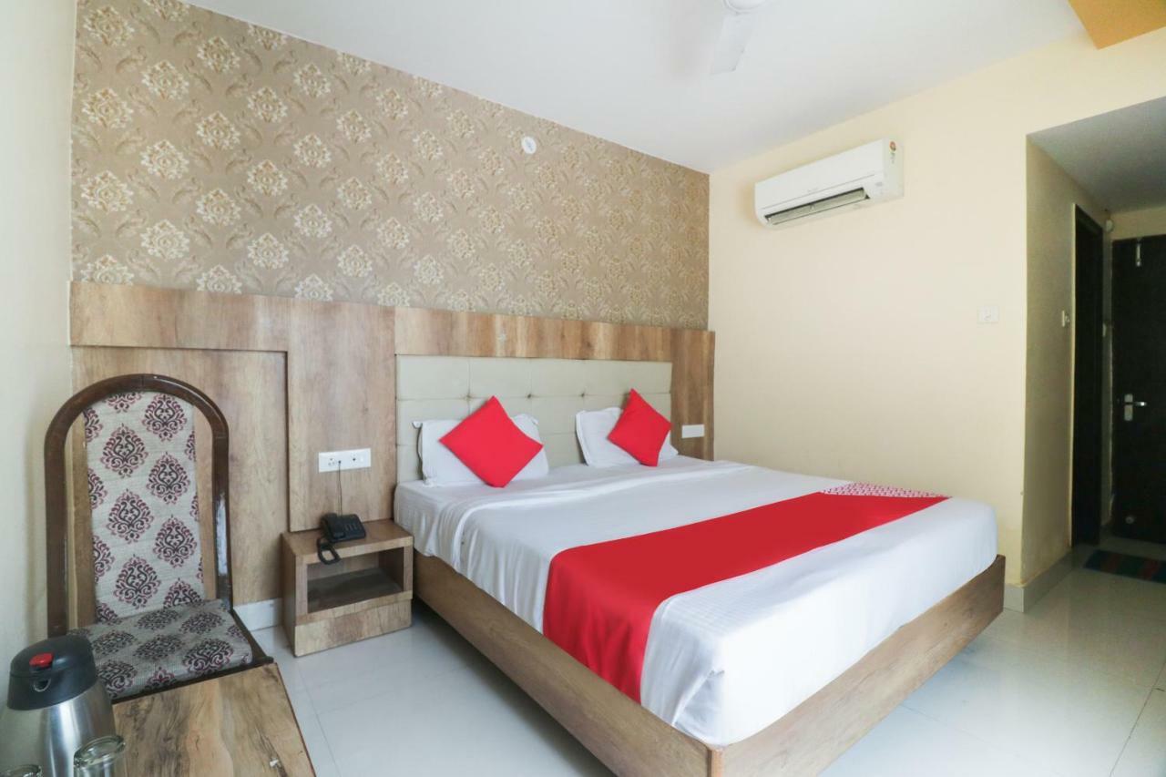 Oyo 48974 Hotel Shweta Residency Varanasi Ngoại thất bức ảnh