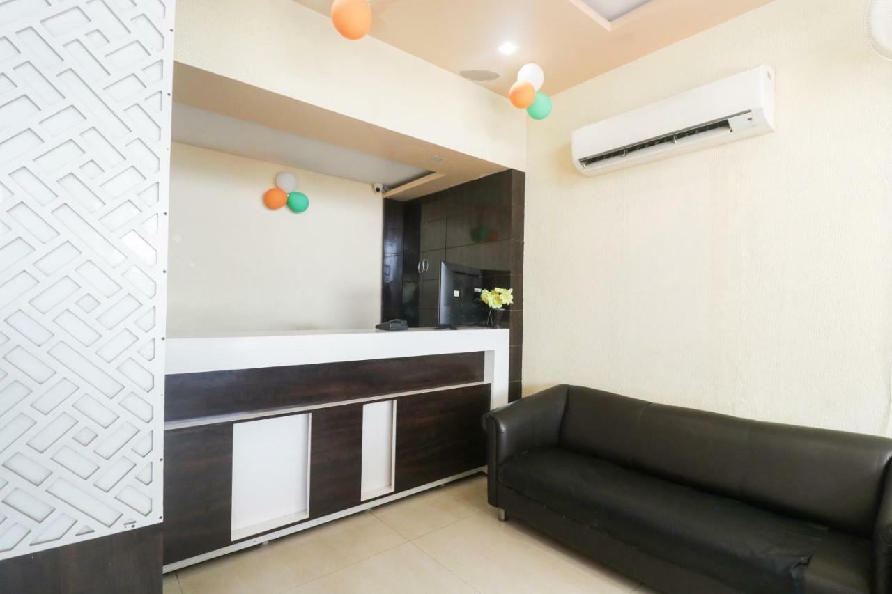 Oyo 48974 Hotel Shweta Residency Varanasi Ngoại thất bức ảnh